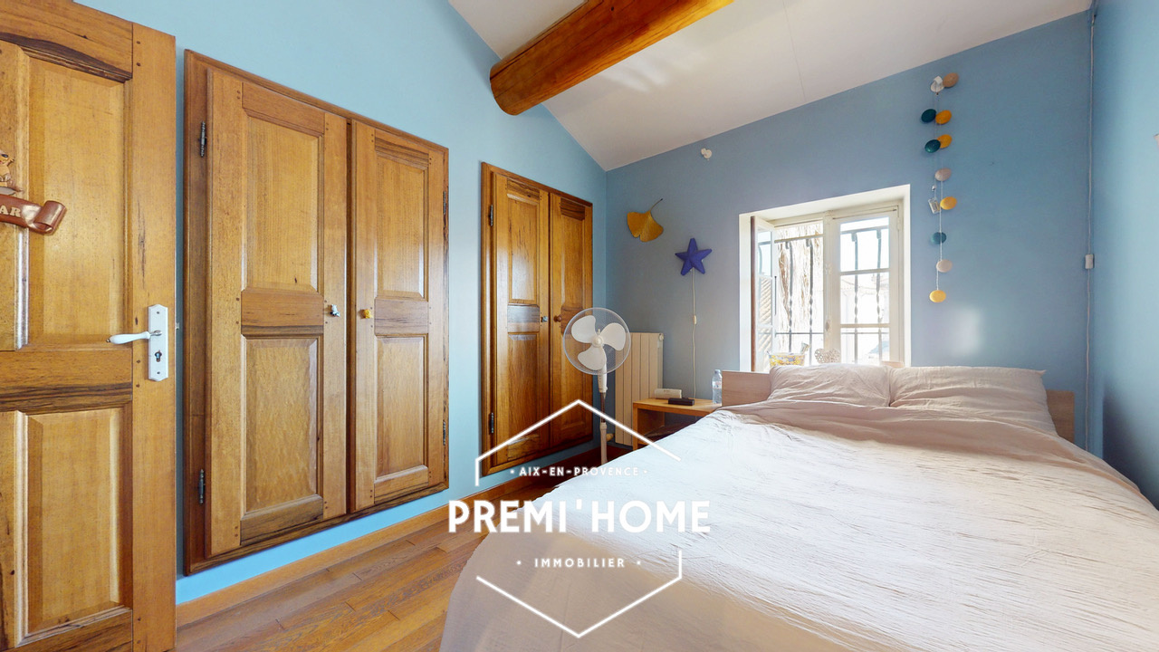 MAISON T7 ENV. 215 M2 AVEC TERRASSE ET COUR PRIVATIVE SAINT - Premi'home Agence immobilière Aix En Provence