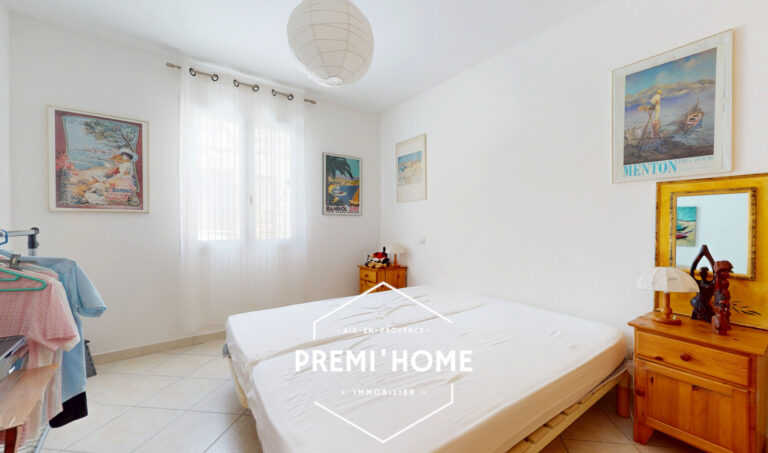 MAISON T3 ENV. 88 M2 AVEC COUR ET TERRASSE AUREILLE - Premi'home Agence immobilière Aix En Provence