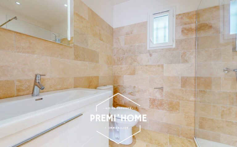 MAISON T7 env. 175 m2 AVEC PISCINE AUREILLE - Premi'home Agence immobilière Aix En Provence