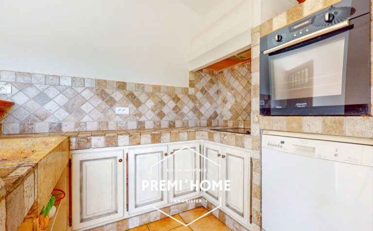 MAISON T7 env. 175 m2 AVEC PISCINE AUREILLE - Premi'home Agence immobilière Aix En Provence