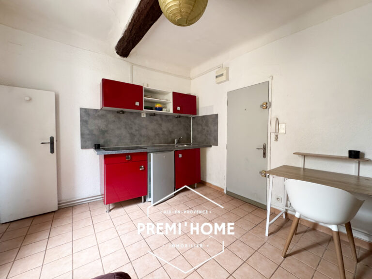 STUDIO A VENDRE AIX CENTRE VILLE HISTORIQUE - Premi'home Agence immobilière Aix En Provence