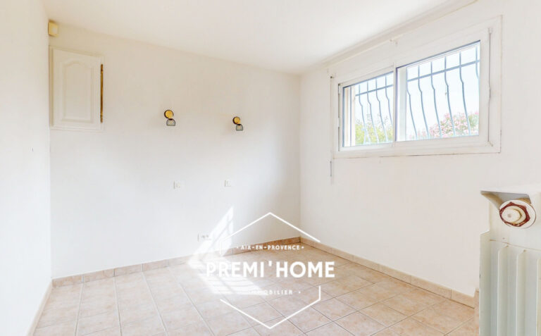 MAISON T7 env. 175 m2 AVEC PISCINE AUREILLE - Premi'home Agence immobilière Aix En Provence
