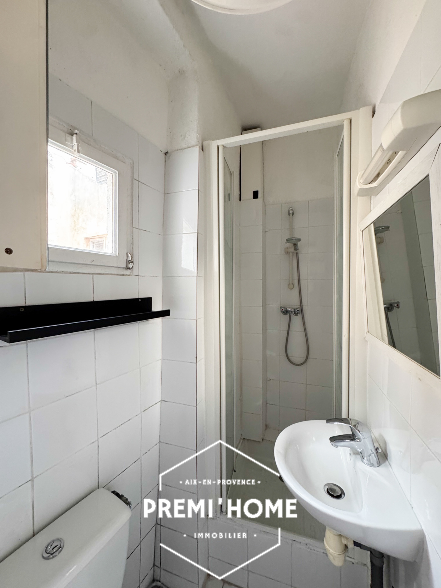 STUDIO A VENDRE AIX CENTRE VILLE HISTORIQUE - Premi'home Agence immobilière Aix En Provence