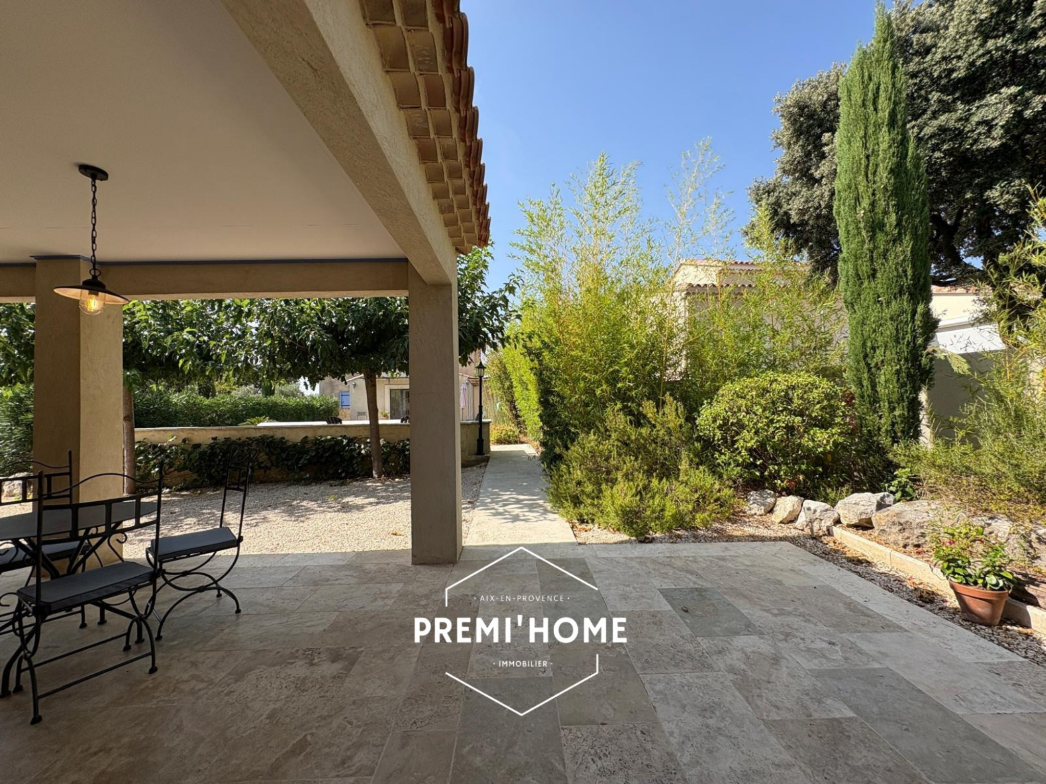 MAISON T7 env. 175 m2 AVEC PISCINE AUREILLE - Premi'home Agence immobilière Aix En Provence
