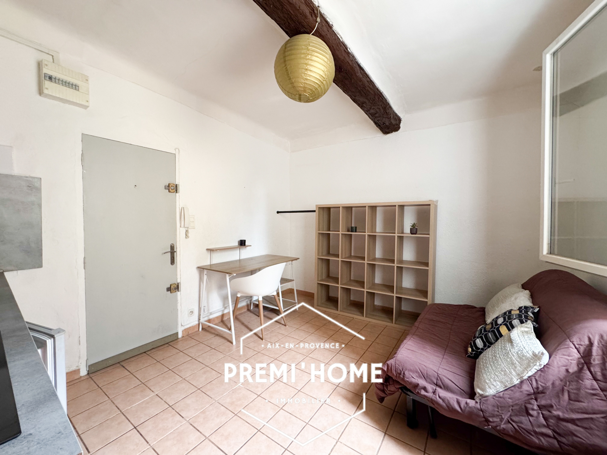 STUDIO A VENDRE AIX CENTRE VILLE HISTORIQUE - Premi'home Agence immobilière Aix En Provence