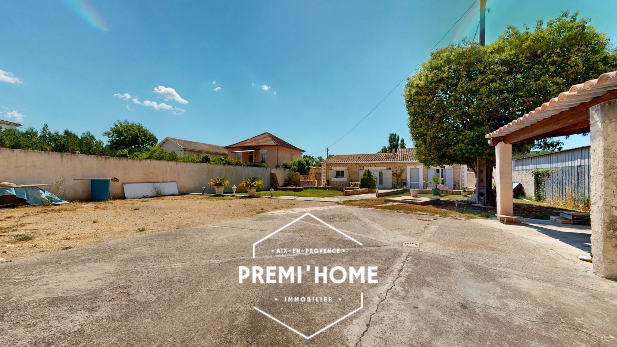 MAISON 4 CHAMBRES A VENDRE A GARDANNE AVEC PISCINE - Premi'home Agence immobilière Aix En Provence