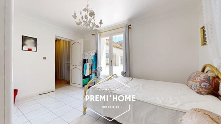MAISON 4 CHAMBRES A VENDRE A GARDANNE AVEC PISCINE - Premi'home Agence immobilière Aix En Provence
