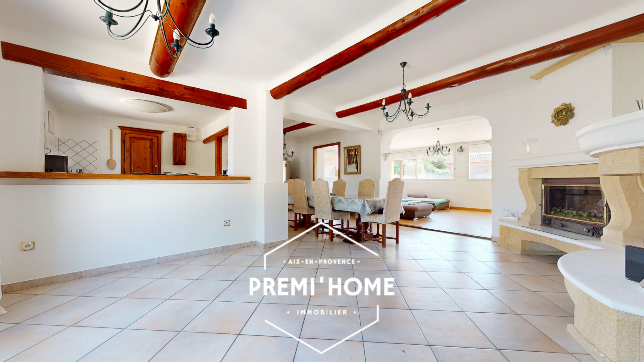 MAISON 4 CHAMBRES A VENDRE A GARDANNE AVEC PISCINE - Premi'home Agence immobilière Aix En Provence