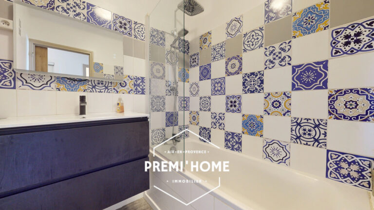 T3 A VENDRE SAINT MARTIN DE CRAU AVEC GARAGE - Premi'home Agence immobilière Aix En Provence