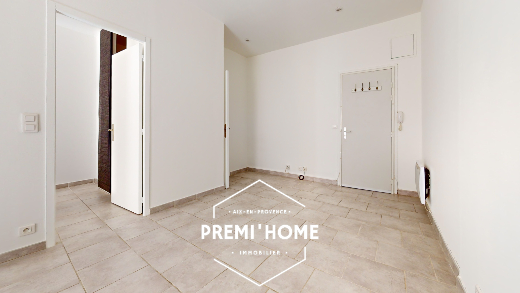 A VENDRE T2 CENTRE HISTORIQUE AIX EN PROVENCE - Premi'home Agence immobilière Aix En Provence