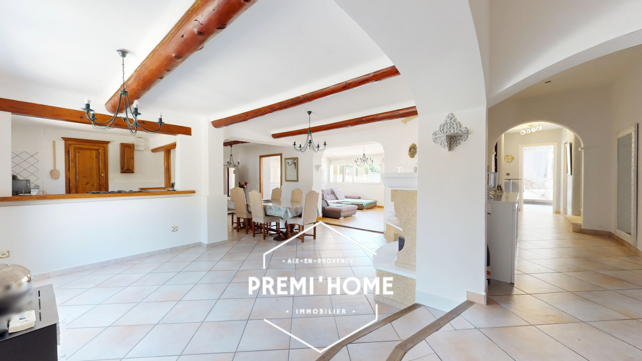 MAISON 4 CHAMBRES A VENDRE A GARDANNE AVEC PISCINE - Premi'home Agence immobilière Aix En Provence