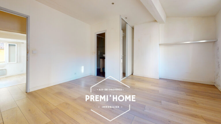 A VENDRE T2 CENTRE HISTORIQUE AIX EN PROVENCE - Premi'home Agence immobilière Aix En Provence