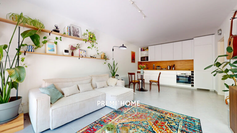T3 RENOVE AVEC TERRASSE ET GARAGE A VENDRE A MARSEILLE 13004 - Premi'home Agence immobilière Aix En Provence