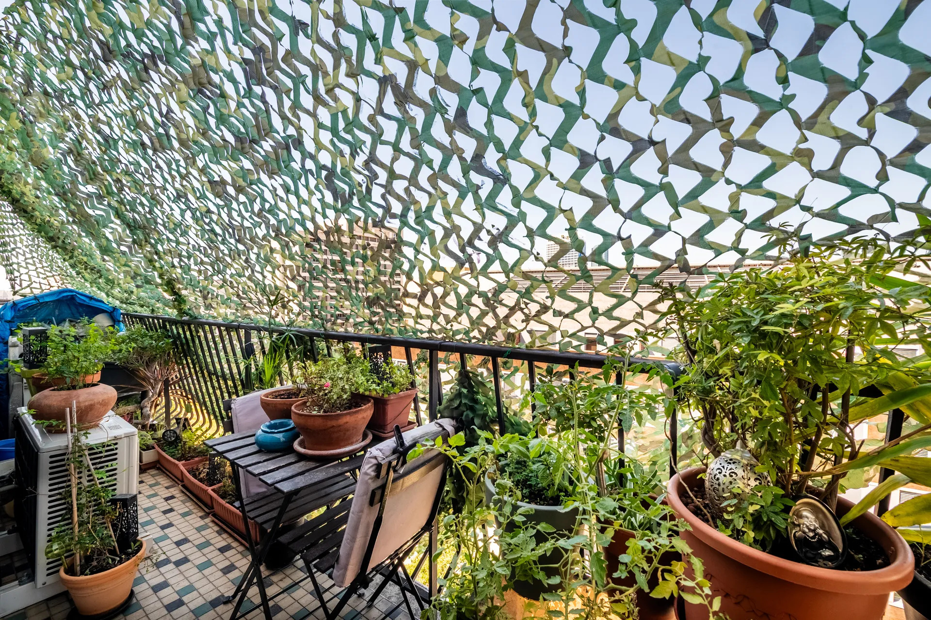 MARSEILLE   T3 DERNIER ÉTAGE AVEC BALCON, PARKING ET CAVE - Premi'home Agence immobilière Aix En Provence