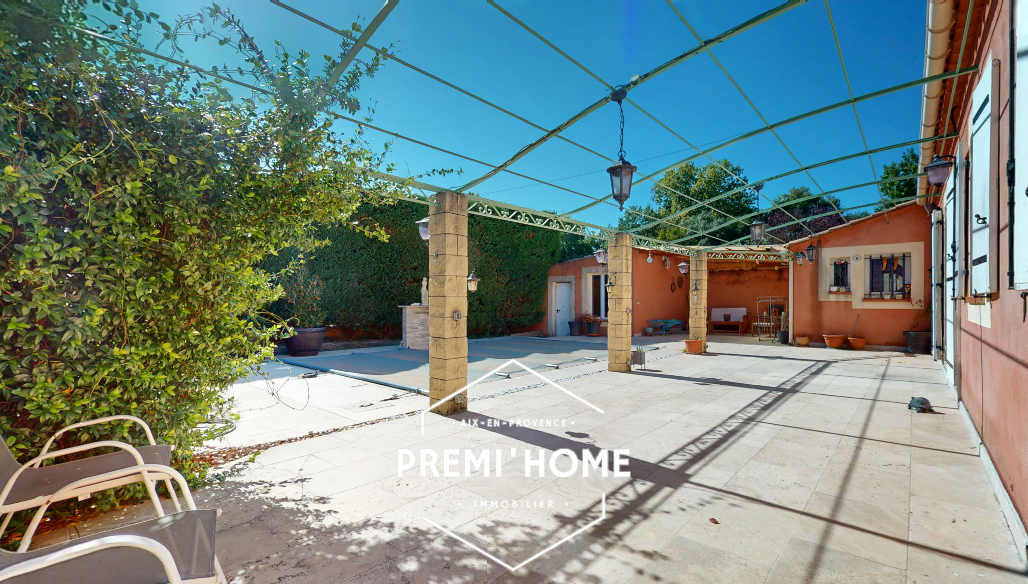 MAISON A VENDRE 4 CHAMBRES + STUDIO & PISCINE LUYNES - Premi'home Agence immobilière Aix En Provence