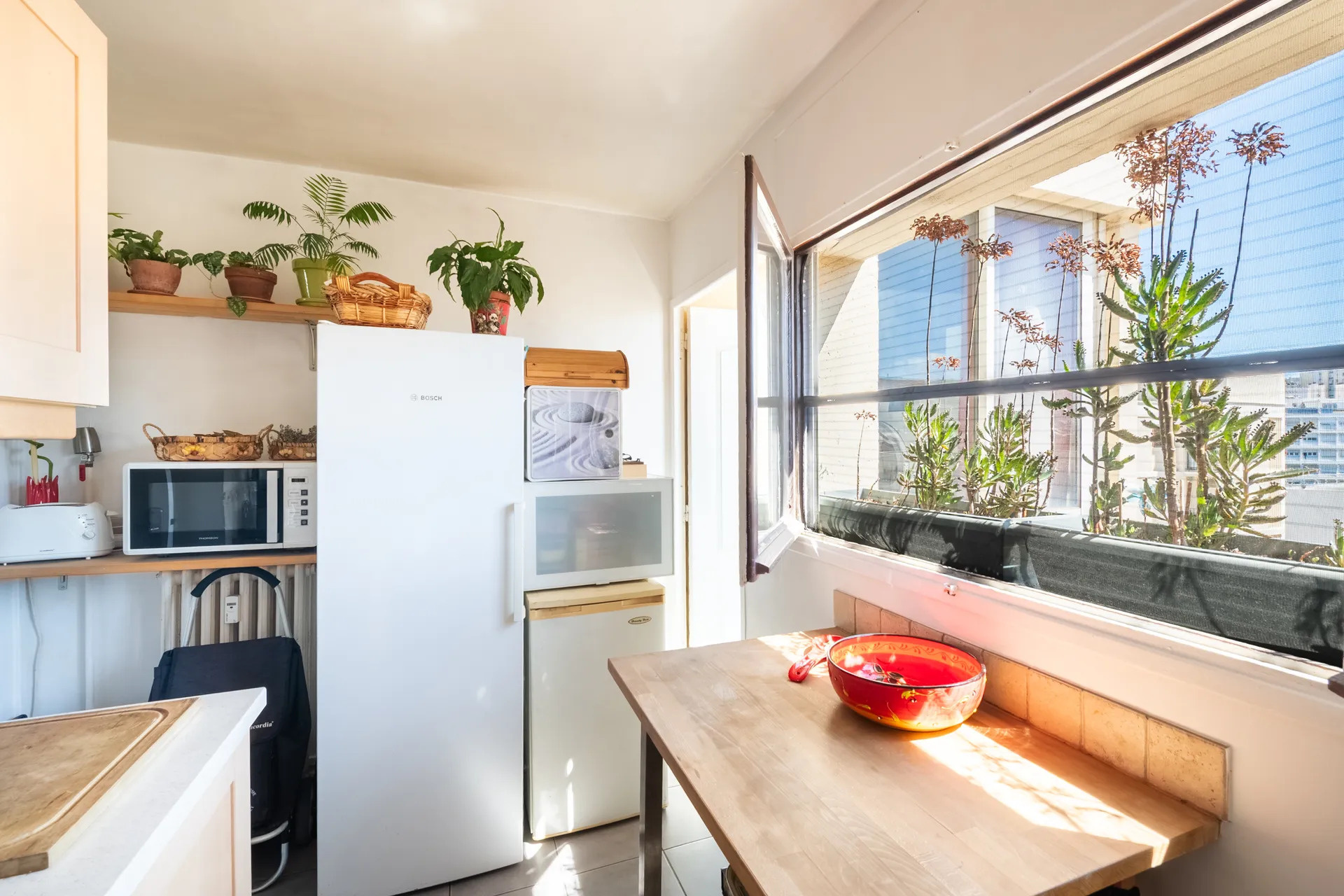 MARSEILLE   T3 DERNIER ÉTAGE AVEC BALCON, PARKING ET CAVE - Premi'home Agence immobilière Aix En Provence
