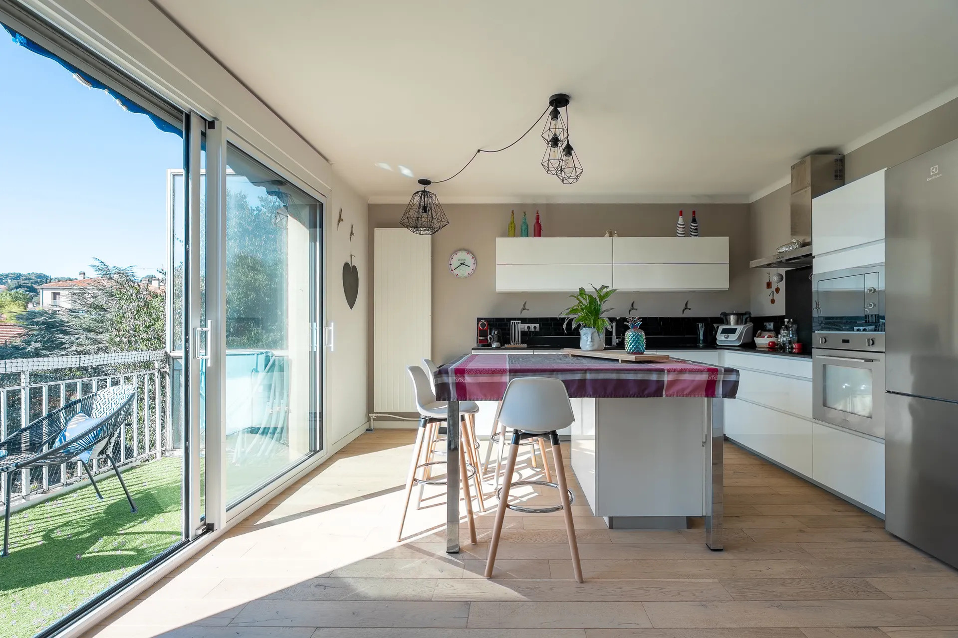 Appartement de 3 pièces de 67 m2 à Aix-en-Provence – Proche - Premi'home Agence immobilière Aix En Provence