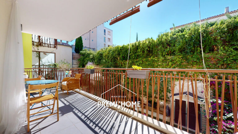 T3 RENOVE AVEC TERRASSE ET GARAGE A VENDRE A MARSEILLE 13004 - Premi'home Agence immobilière Aix En Provence