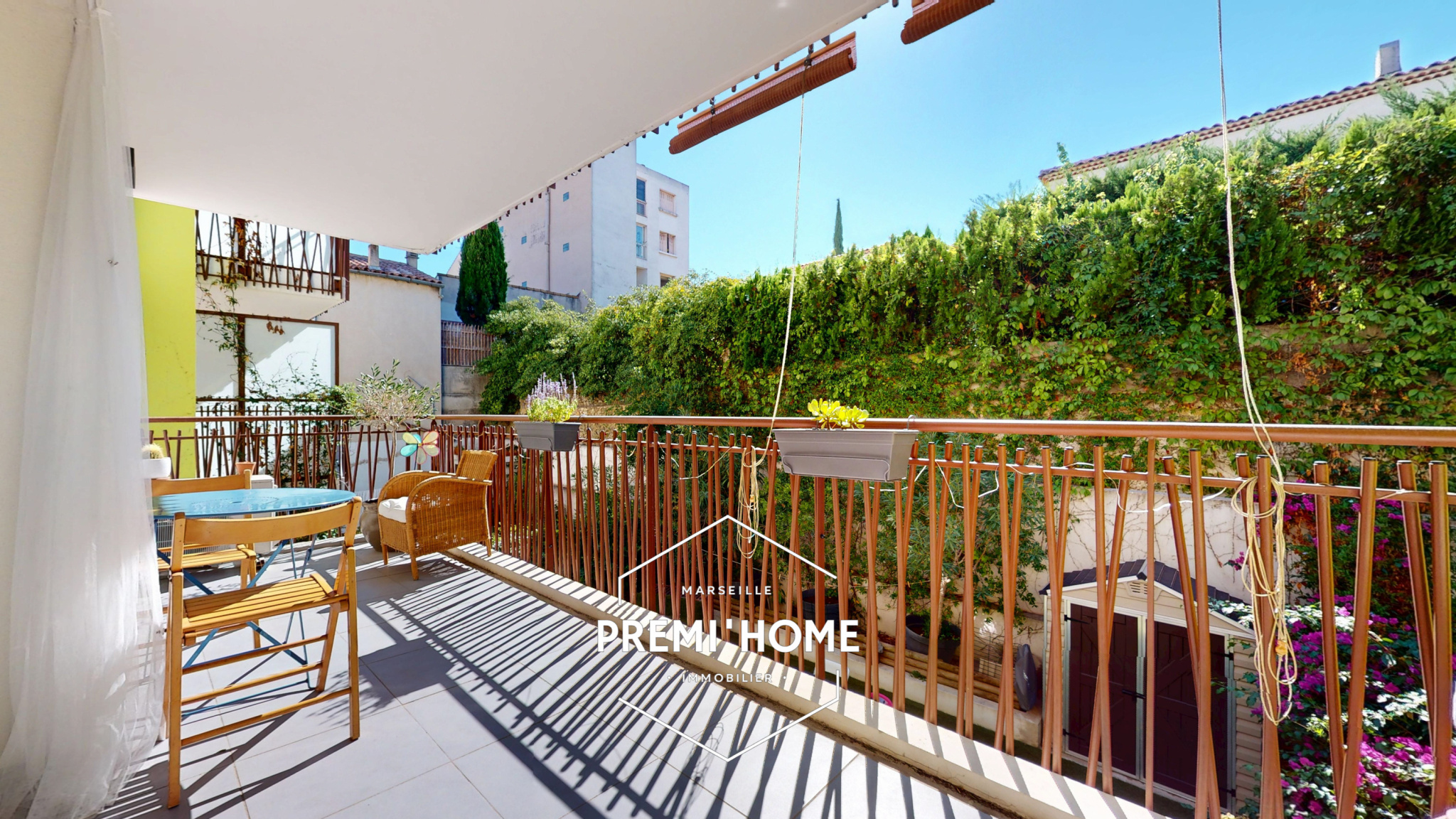 T3 RENOVE AVEC TERRASSE ET GARAGE A VENDRE A MARSEILLE 13004 - Premi'home Agence immobilière Aix En Provence