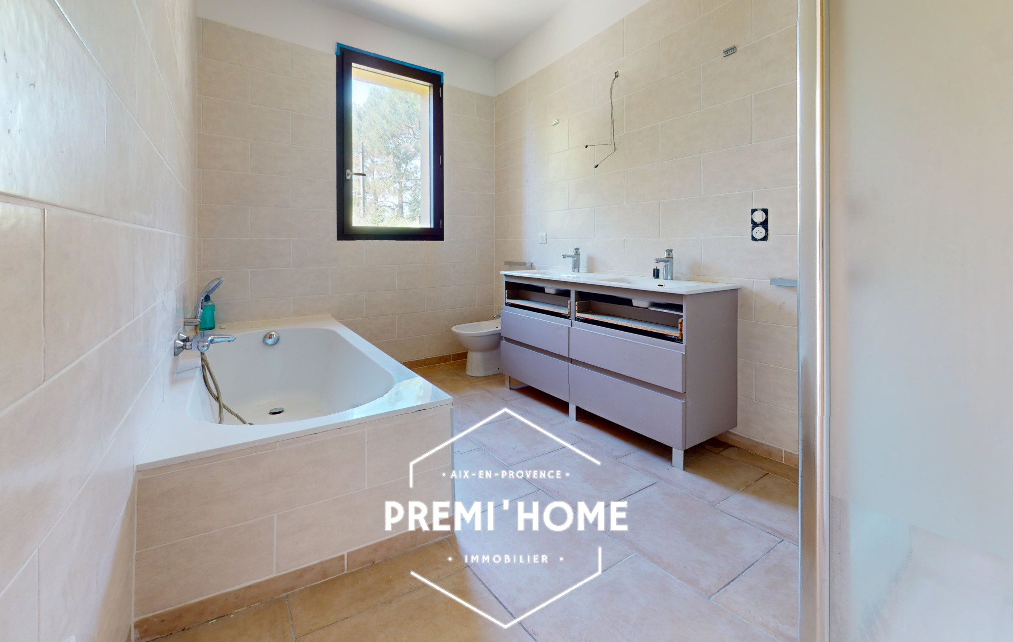 MAISON RECENTE A VENDRE A PUYRICARD - Premi'home Agence immobilière Aix En Provence