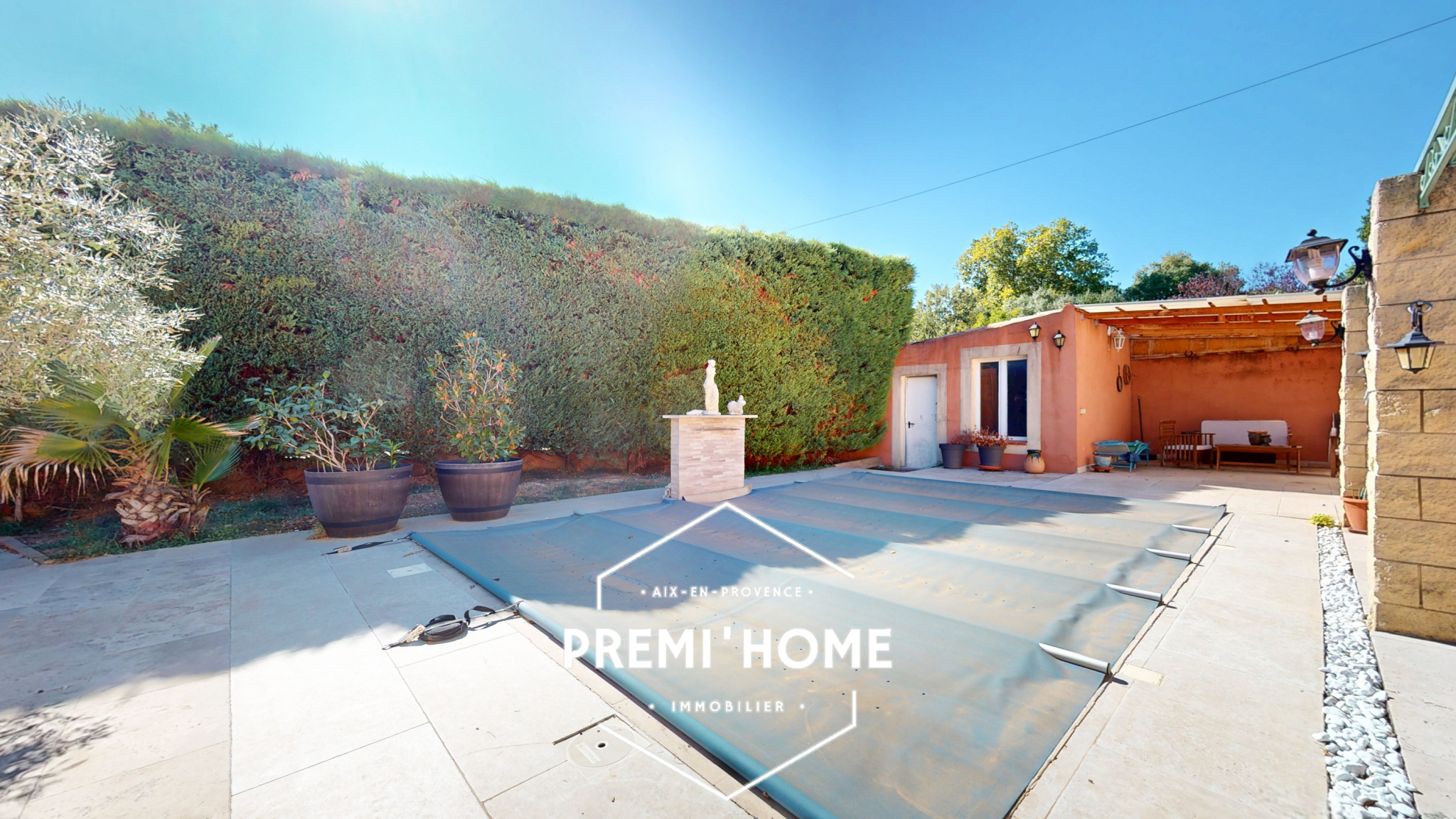 MAISON A VENDRE 4 CHAMBRES + STUDIO & PISCINE LUYNES - Premi'home Agence immobilière Aix En Provence