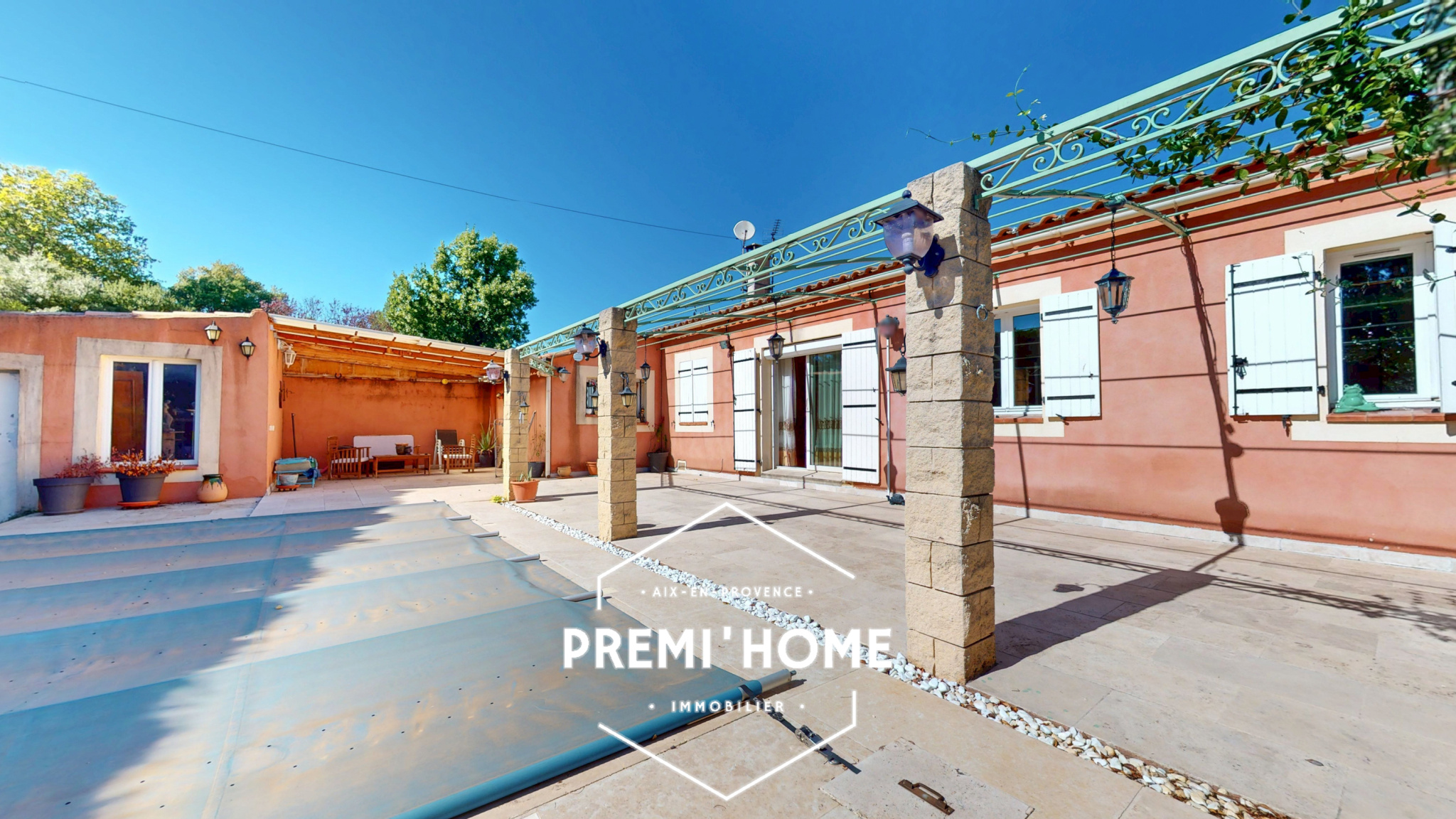 MAISON A VENDRE 4 CHAMBRES + STUDIO & PISCINE LUYNES - Premi'home Agence immobilière Aix En Provence