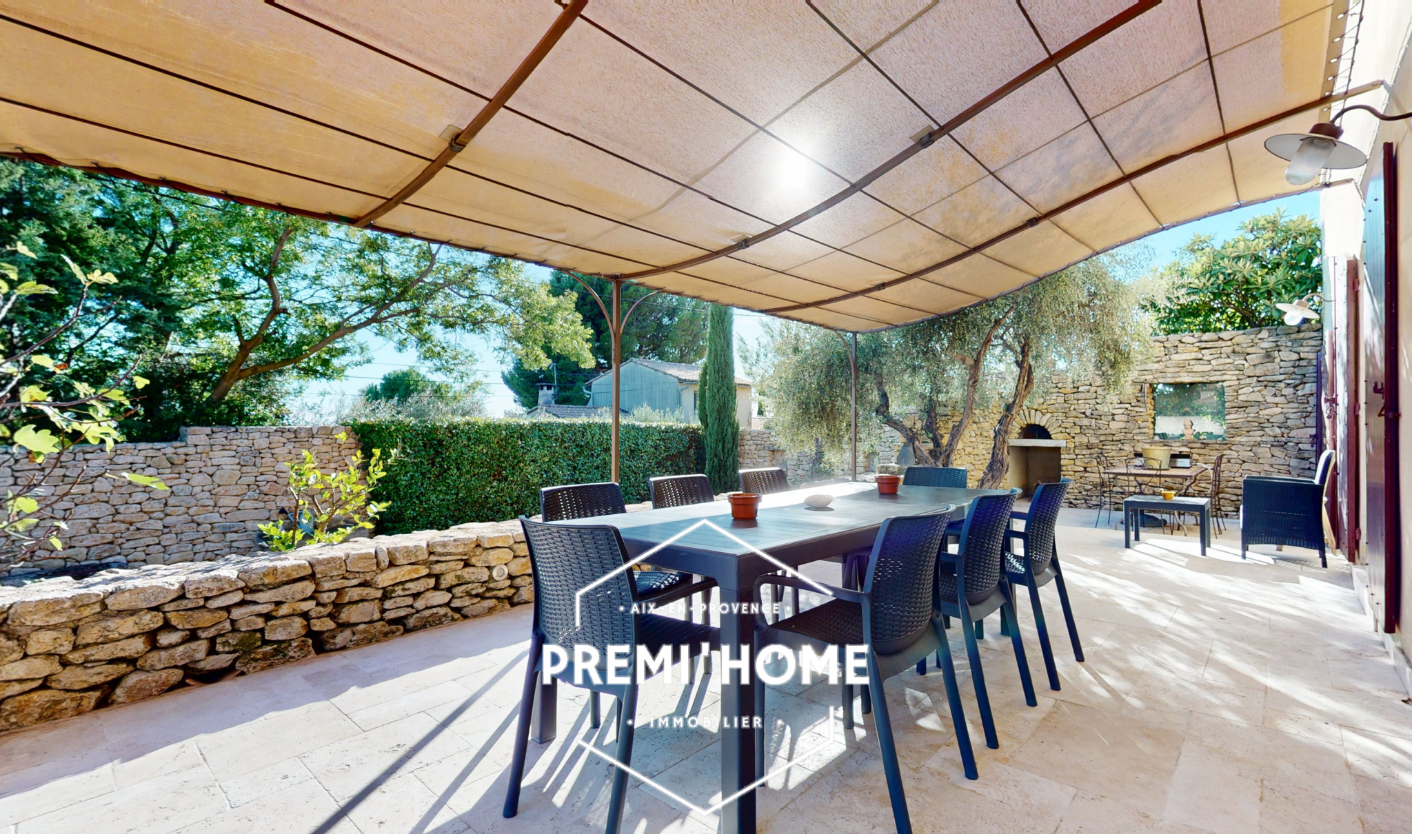 MAISON T6 ENV. 145 M2 AVEC GARAGE ET DÉPENDANCES AUREILLE - Premi'home Agence immobilière Aix En Provence