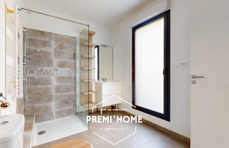 A VENDRE T2 AVEC TERRASSE ET GARAGE AIX OUEST - Premi'home Agence immobilière Aix En Provence