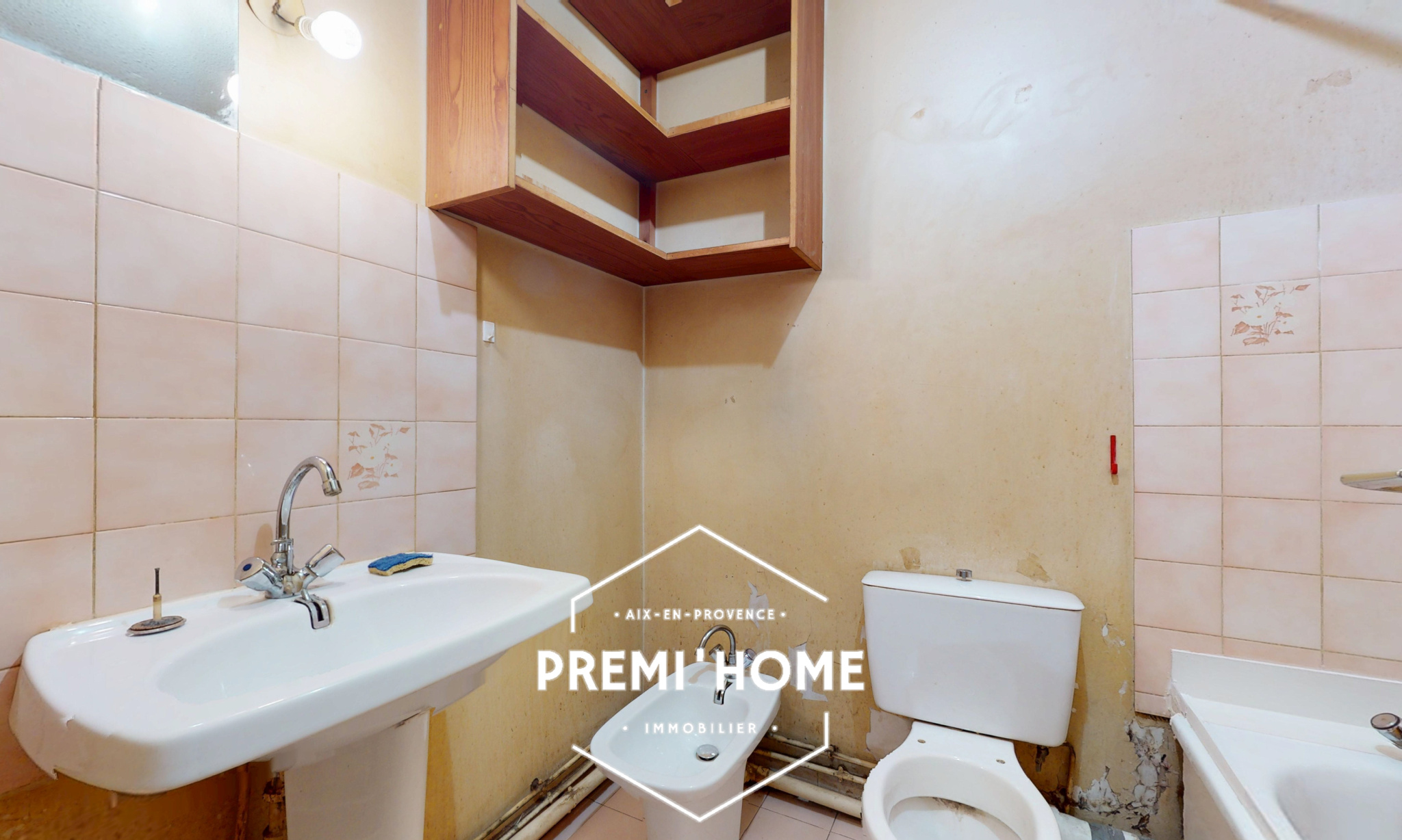STUDIO A RENOVER A VENDRE VASARELY AIX EN PROVENCE - Premi'home Agence immobilière Aix En Provence
