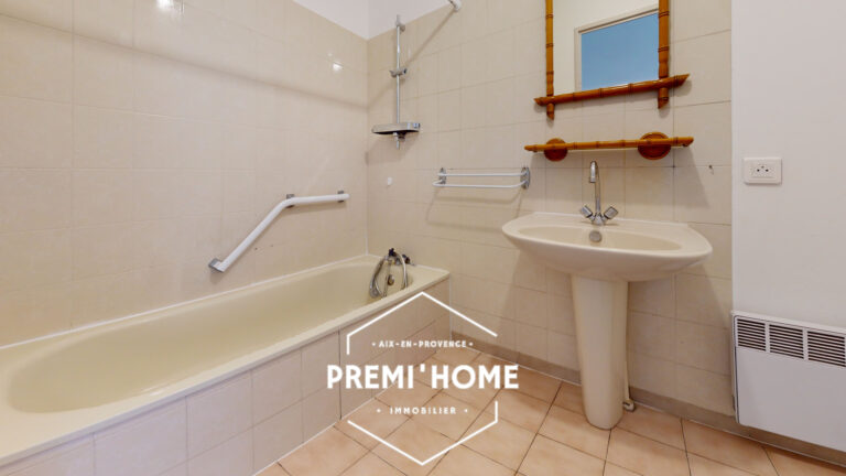 A VENDRE T3 AVEC TERRASSE ET GARAGE AIX EN PROVENCE OUEST - Premi'home Agence immobilière Aix En Provence