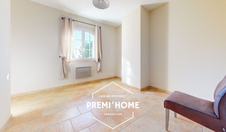 MAISON T6 ENV. 145 M2 AVEC GARAGE ET DÉPENDANCES AUREILLE - Premi'home Agence immobilière Aix En Provence