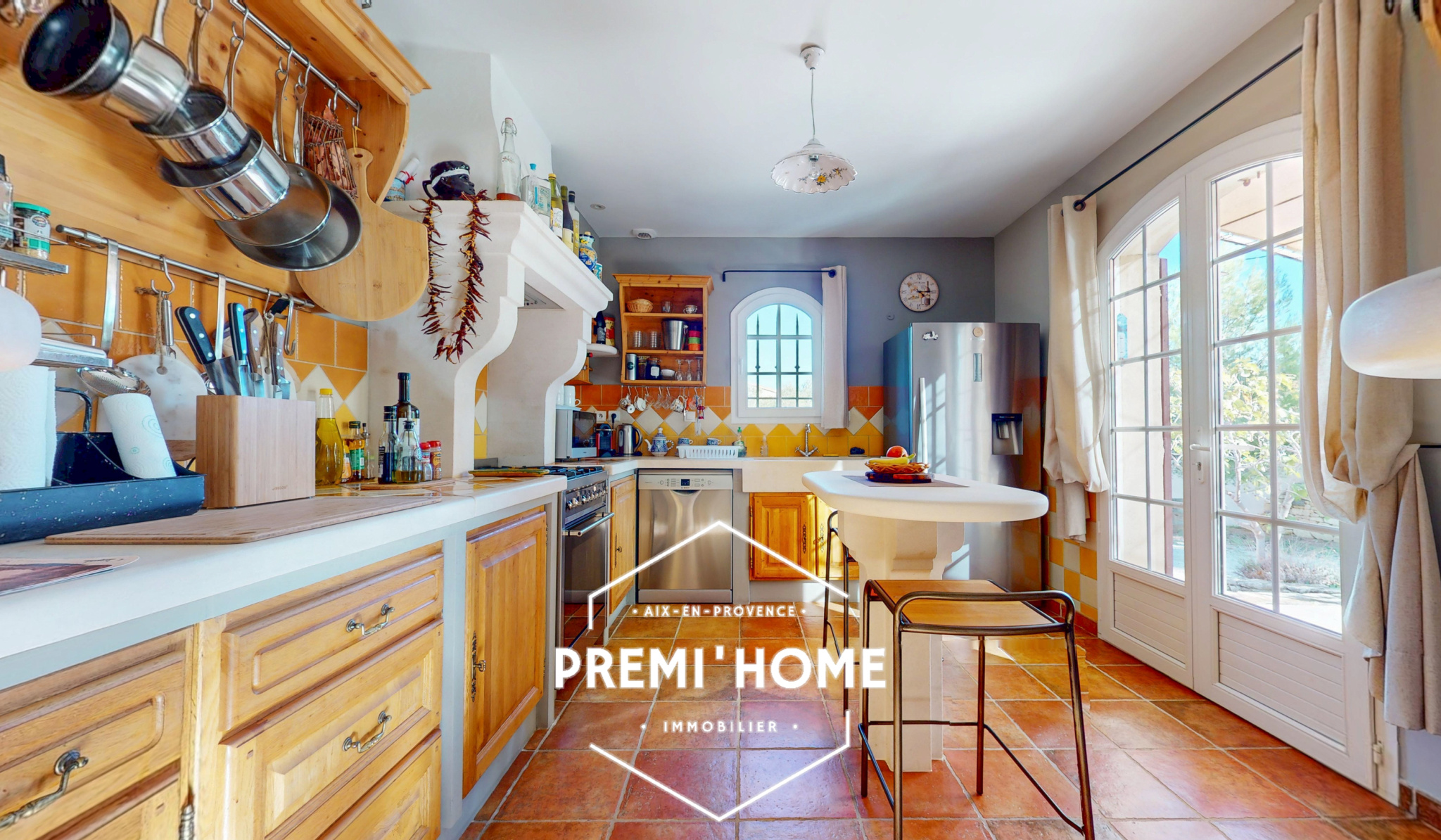 MAISON T6 ENV. 145 M2 AVEC GARAGE ET DÉPENDANCES AUREILLE - Premi'home Agence immobilière Aix En Provence