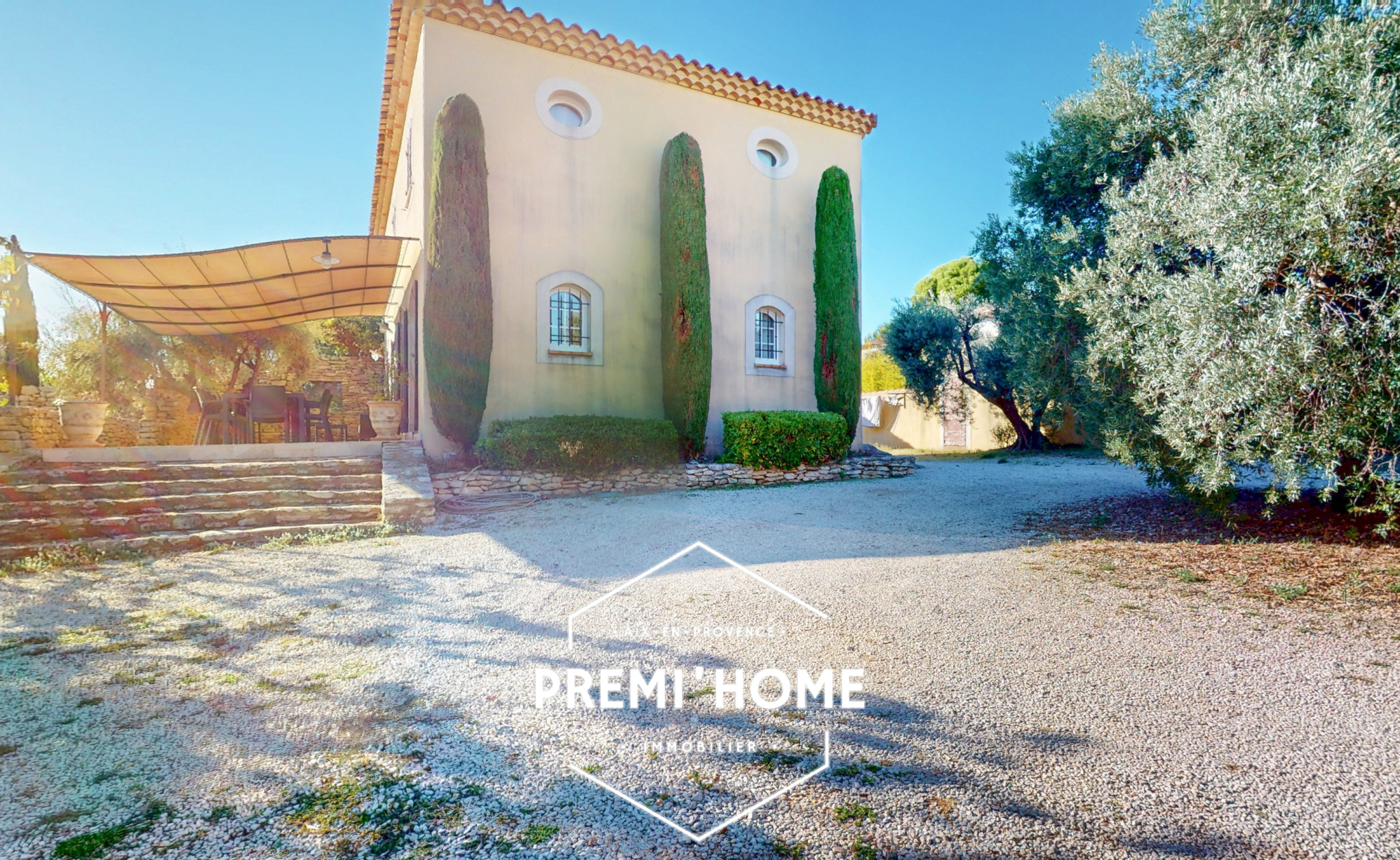 MAISON T6 ENV. 145 M2 AVEC GARAGE ET DÉPENDANCES AUREILLE - Premi'home Agence immobilière Aix En Provence