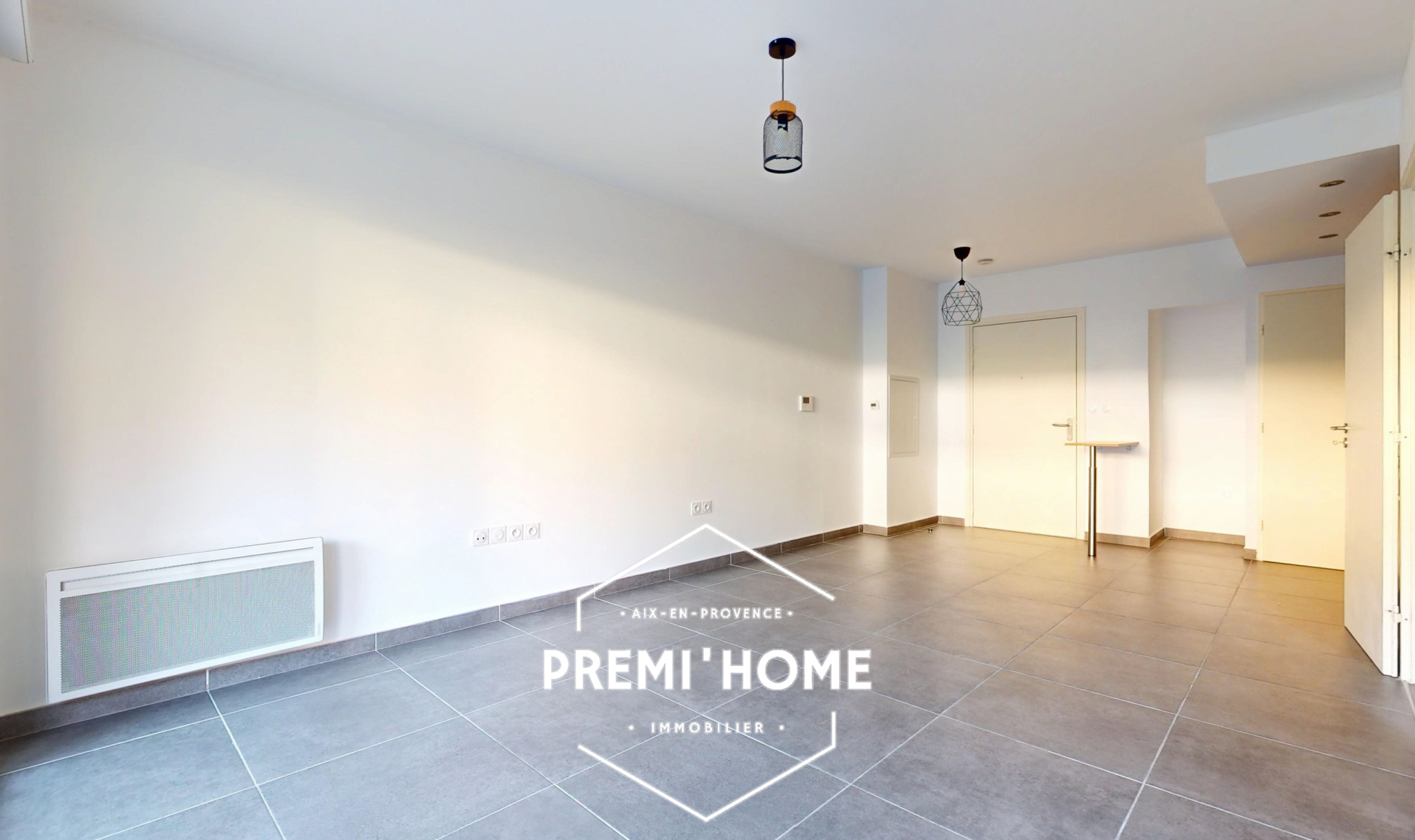 A VENDRE T2 AVEC TERRASSE ET GARAGE AIX OUEST - Premi'home Agence immobilière Aix En Provence