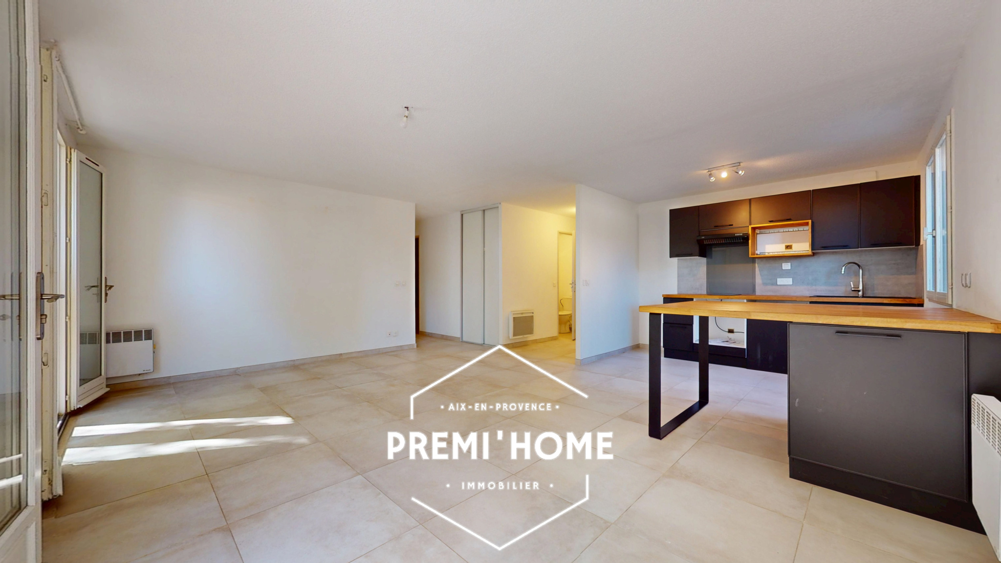 A VENDRE T3 AVEC TERRASSE ET GARAGE AIX EN PROVENCE OUEST - Premi'home Agence immobilière Aix En Provence