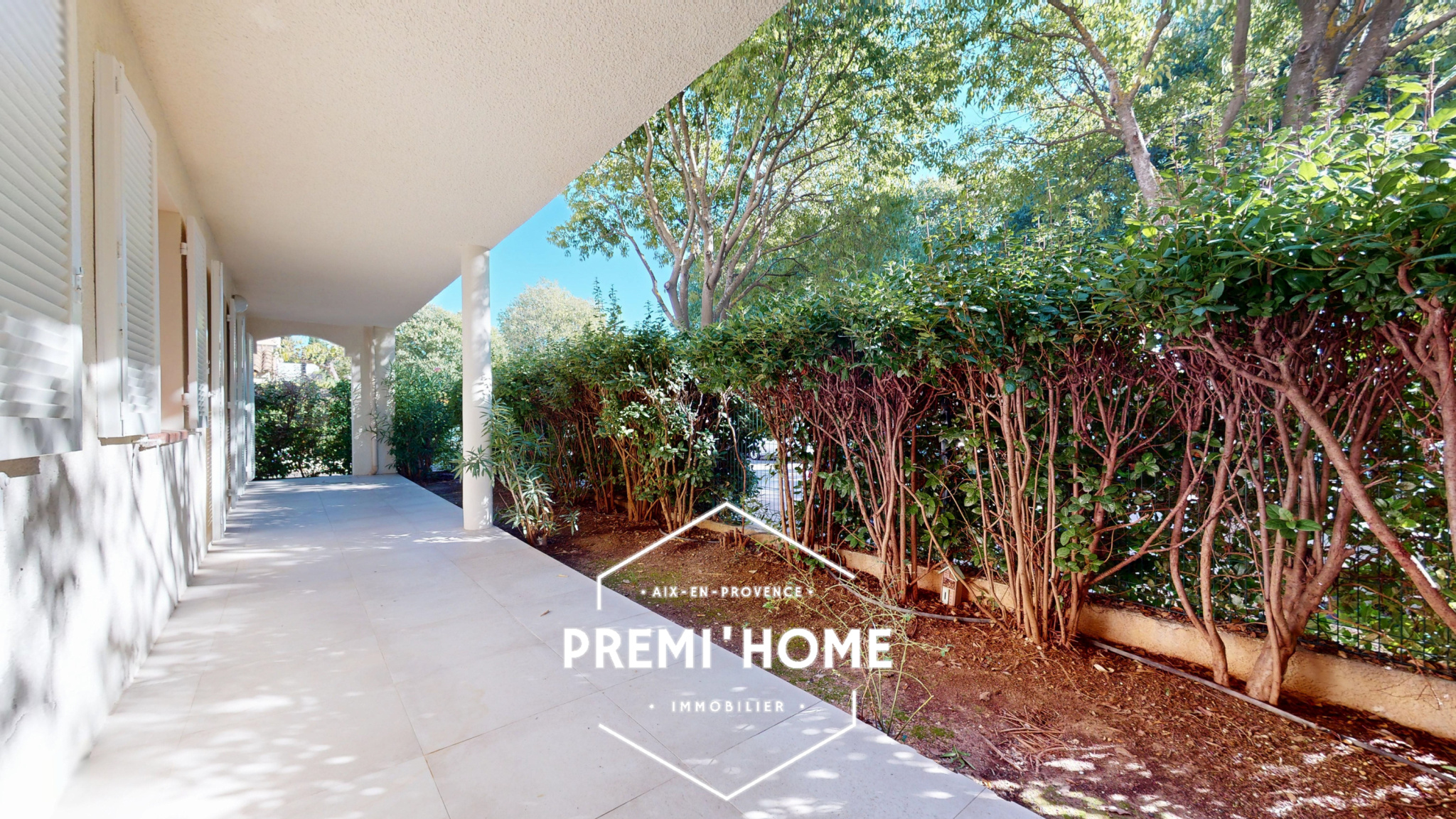 A VENDRE T3 AVEC TERRASSE ET GARAGE AIX EN PROVENCE OUEST - Premi'home Agence immobilière Aix En Provence