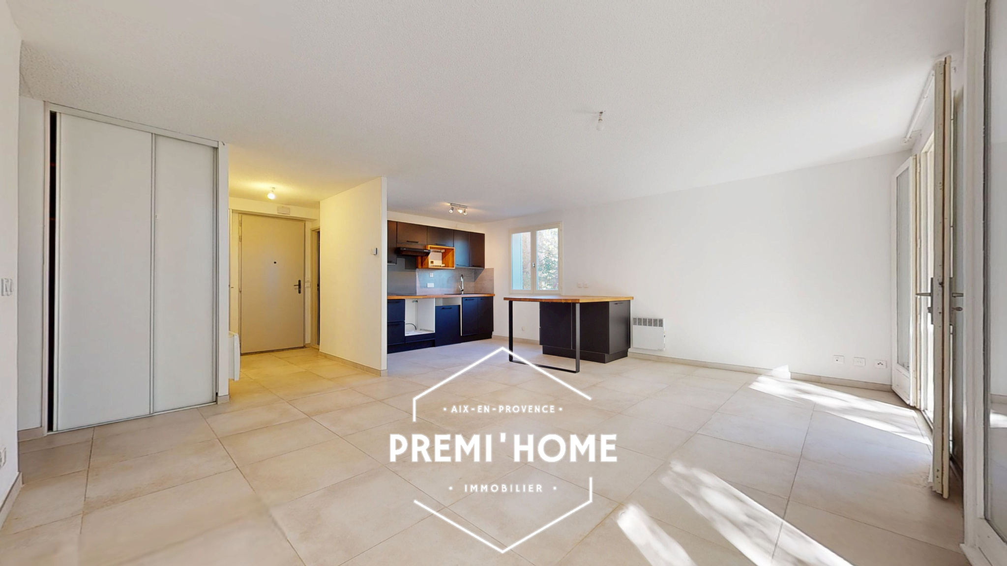 A VENDRE T3 AVEC TERRASSE ET GARAGE AIX EN PROVENCE OUEST - Premi'home Agence immobilière Aix En Provence