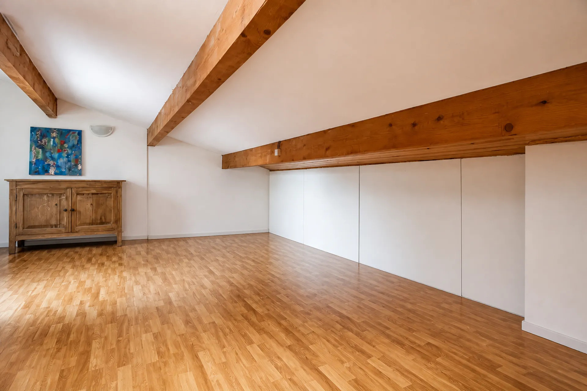 Velaux   Maison avec piscine, vue dégagée et appartement ind - Premi'home Agence immobilière Aix En Provence