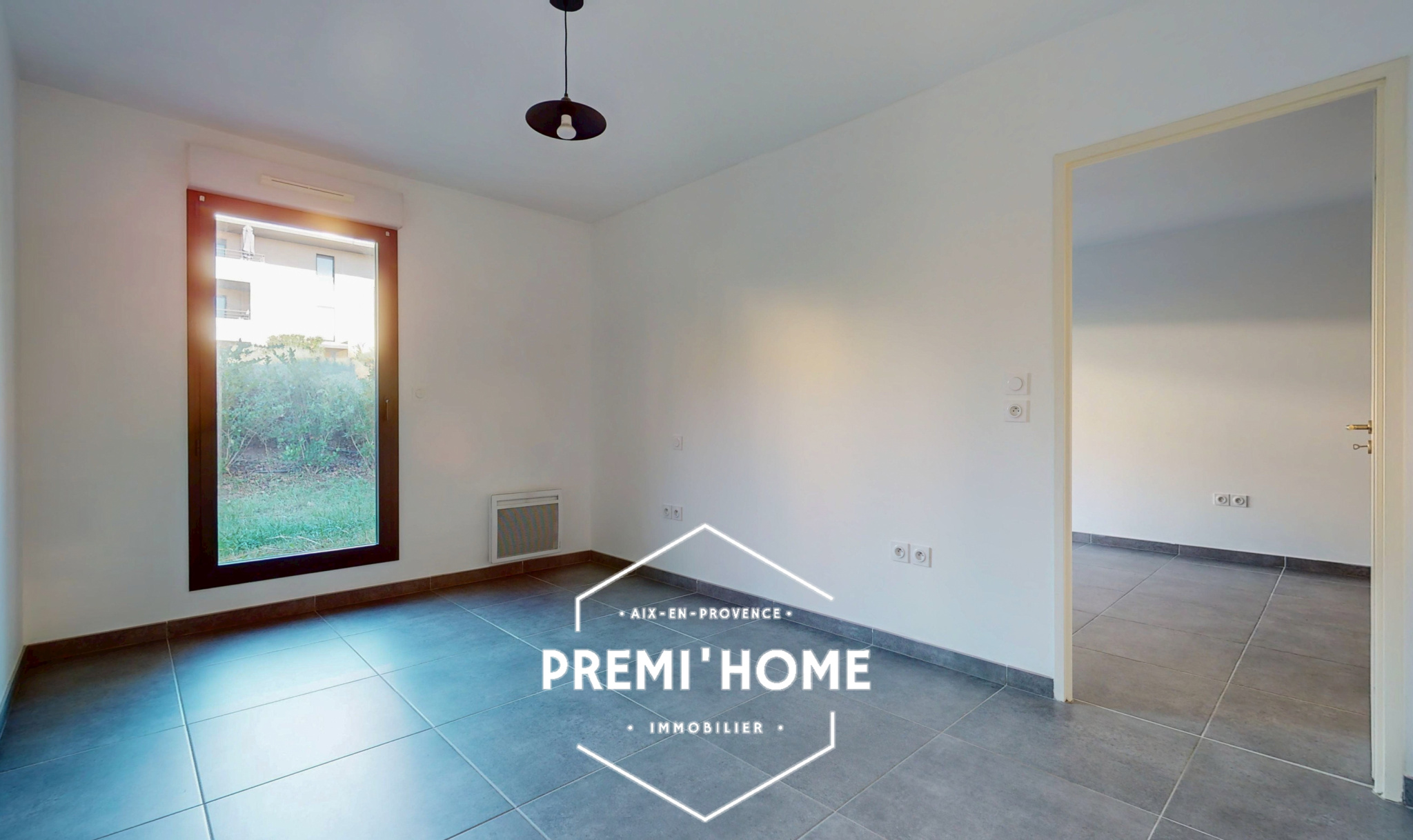 A VENDRE T2 AVEC TERRASSE ET GARAGE AIX OUEST - Premi'home Agence immobilière Aix En Provence